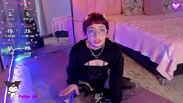 Snapshot of Lexyy_Bluee chatting on February 19, 2026, 8:43 am Lexyy Bluee online show from February 19, 2026, 8:43 am