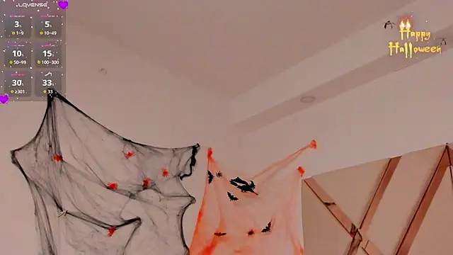 cloemorwen online show from October 22, 2025, 9:47 pm