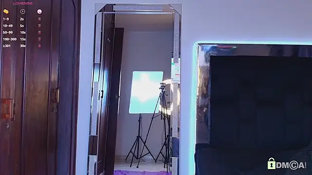 madisonwalkeeer online show from March 31, 2026, 11:38 pm