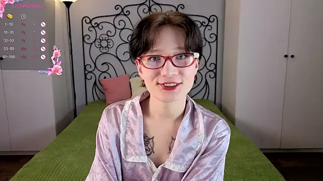 oliviafairy1 online show from September 27, 2025, 4:12 pm