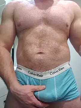 Snapshot of AlphaGymMale chatting on October 30, 2025, 3:46 pm AlphaGymMale online show from October 30, 2025, 3:46 pm