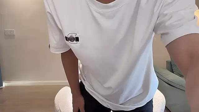 Snapshot of STxuguanhan chatting on October 5, 2025, 8:23 am STxuguanhan online show from October 5, 2025, 8:23 am