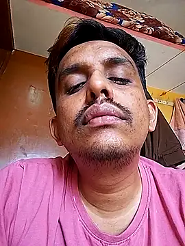 Snapshot of Nihaal17 chatting on October 19, 2025, 7:31 am Nihaal17 online show from October 19, 2025, 7:31 am