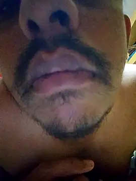 Snapshot of Nihaal17 chatting on November 9, 2025, 5:44 pm Nihaal17 online show from November 9, 2025, 5:44 pm