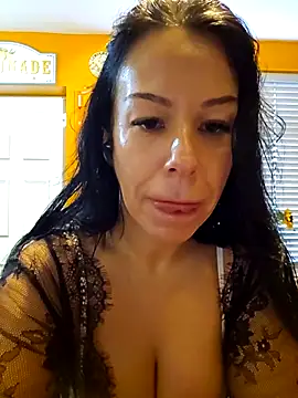 Filthymaddymilfy25 online show from January 15, 2026, 9:25 am