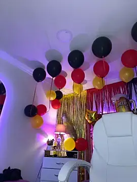 Ashley parkerr online show from October 1, 2025, 5:46 am