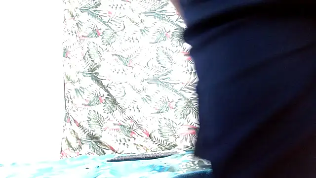 Snapshot of 69smallstar chatting on February 13, 2026, 12:01 pm 69smallstar online show from February 13, 2026, 12:01 pm