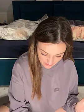 Velvetwitch87 online show from October 3, 2025, 5:21 pm