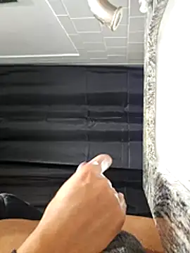 Snapshot of johntomm1422 chatting on January 13, 2026, 9:09 pm johntomm1422 online show from January 13, 2026, 9:09 pm