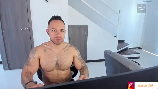 Scarlett Luxe online show from May 20, 2026, 1:06 pm