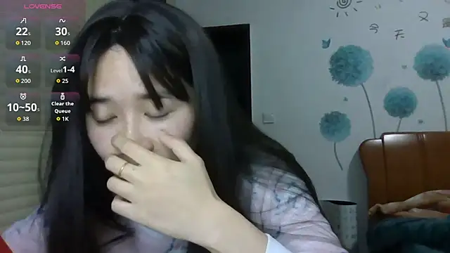 Monice1314 online show from December 19, 2025, 2:13 pm