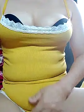 YuchengLy online show from October 24, 2025, 8:33 am