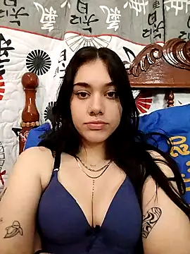 emmii cute online show from October 4, 2025, 1:58 am