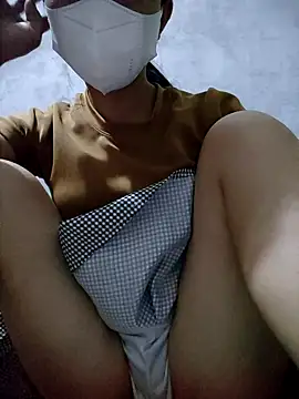 Lilyy-y online show from October 5, 2025, 10:51 pm