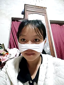 Lilyy-y online show from November 12, 2025, 9:36 pm