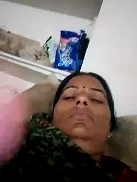 Suhani hot12 online show from September 29, 2025, 3:06 pm