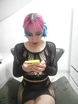 xRamona online show from October 23, 2025, 2:00 am