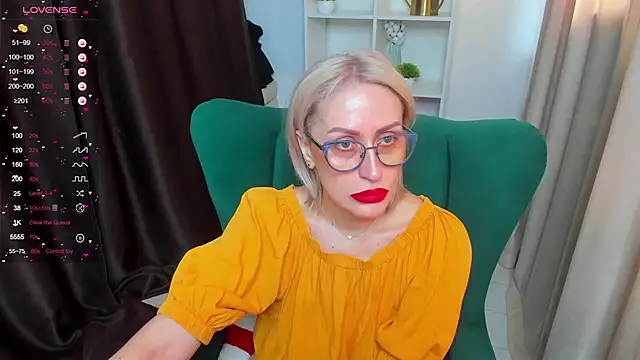 PamellaMurphy online show from March 8, 2026, 3:32 am