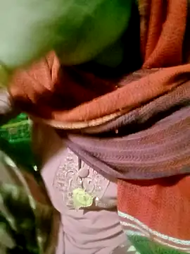 Snapshot of Hot-yuo84 chatting on October 22, 2025, 5:45 pm Hot-yuo84 online show from October 22, 2025, 5:45 pm