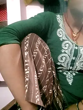 Snapshot of Hot-yuo84 chatting on November 21, 2025, 8:24 am Hot-yuo84 online show from November 21, 2025, 8:24 am