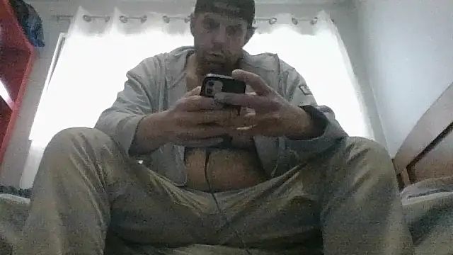 Snapshot of CouplesFuckToy69 chatting on October 20, 2025, 6:52 pm CouplesFuckToy69 online show from October 20, 2025, 6:52 pm