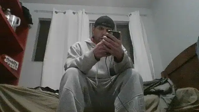 Snapshot of CouplesFuckToy69 chatting on October 29, 2025, 7:21 am CouplesFuckToy69 online show from October 29, 2025, 7:21 am