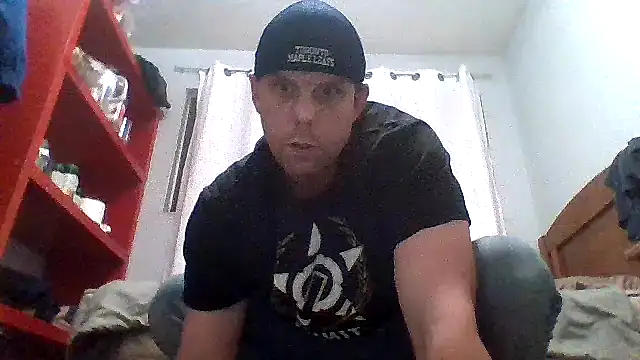 Snapshot of CouplesFuckToy69 chatting on November 12, 2025, 1:50 am CouplesFuckToy69 online show from November 12, 2025, 1:50 am