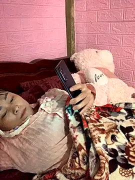 Star-sweet online show from November 21, 2025, 2:38 pm