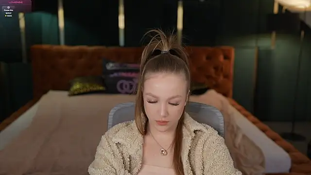 Ella 054 online show from October 15, 2025, 10:26 am