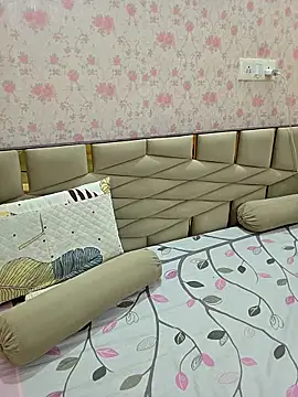 Jenny1401 online show from October 22, 2025, 4:18 pm