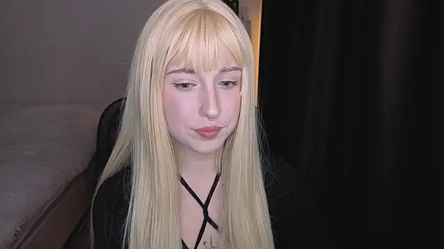 Snapshot of YukiMisa chatting on September 13, 2025, 1:44 pm YukiMisa online show from September 13, 2025, 1:44 pm