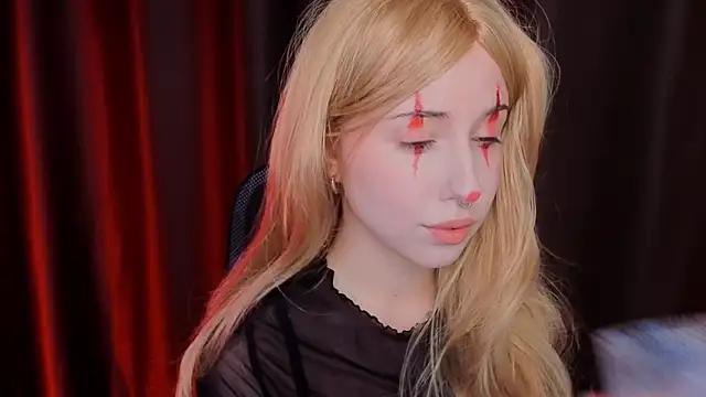 Snapshot of YukiMisa chatting on October 31, 2025, 4:52 pm YukiMisa online show from October 31, 2025, 4:52 pm