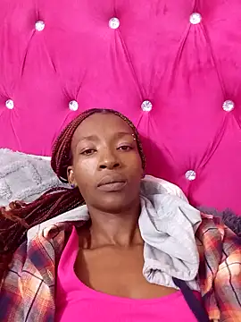 Snapshot of BadGirlSexyT chatting on September 29, 2025, 5:29 pm BadGirlSexyT online show from September 29, 2025, 5:29 pm