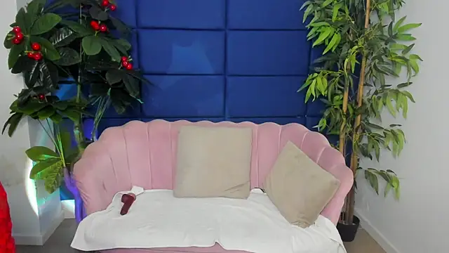 KamaFeels online show from November 22, 2025, 4:55 am