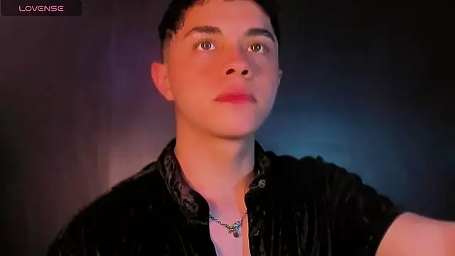 Snapshot of maximogray chatting on September 24, 2025, 8:01 pm maximogray online show from September 24, 2025, 8:01 pm