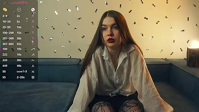 Snapshot of BereniceBuseck chatting on October 5, 2025, 7:23 pm BereniceBuseck online show from October 5, 2025, 7:23 pm