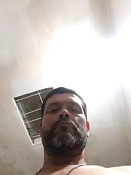 pittivm online show from December 17, 2025, 12:16 am