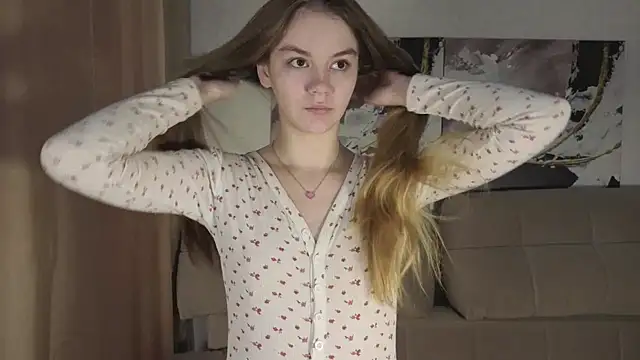 Snapshot of Angel_oci chatting on November 4, 2025, 1:32 pm Angel oci online show from November 4, 2025, 1:32 pm