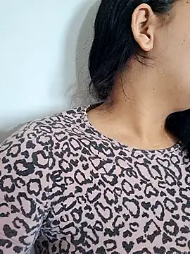 Snapshot of Alessandraa- chatting on October 8, 2025, 9:23 pm Alessandraa- online show from October 8, 2025, 9:23 pm