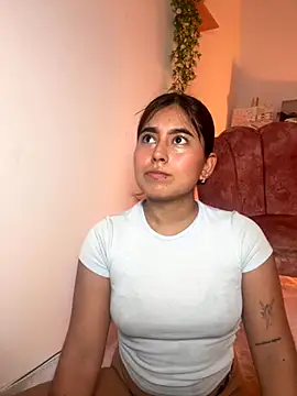  Sophia 111 online show from October 2, 2025, 9:11 pm