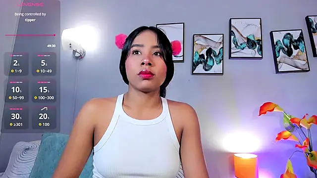 SophieW1 online show from December 18, 2025, 12:22 pm