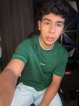 CHR58  online show from October 8, 2025, 9:23 pm