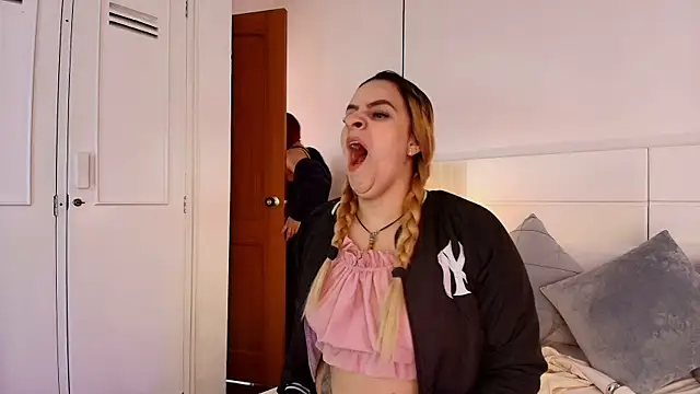 Dakota Megan 69 online show from October 16, 2025, 2:29 pm