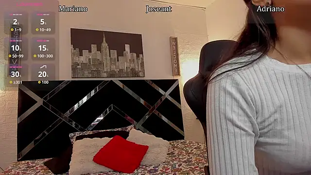 Snapshot of iamCharlotte19 chatting on October 9, 2025, 8:40 pm iamCharlotte19 online show from October 9, 2025, 8:40 pm