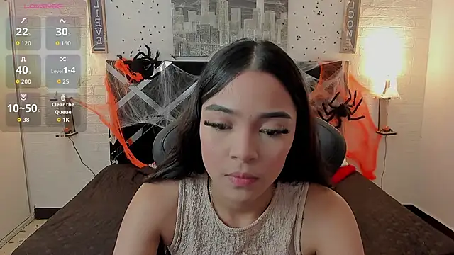 Snapshot of iamCharlotte19 chatting on October 27, 2025, 8:02 pm iamCharlotte19 online show from October 27, 2025, 8:02 pm