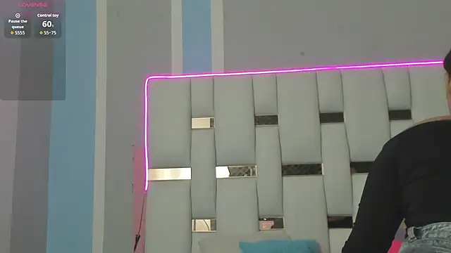 Snapshot of iamCharlotte19 chatting on November 10, 2025, 7:35 pm iamCharlotte19 online show from November 10, 2025, 7:35 pm