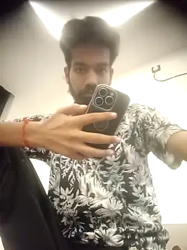 priyansh78584 online show from October 16, 2025, 3:46 pm