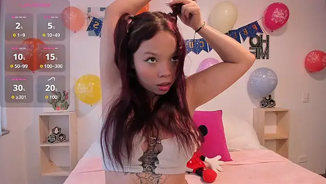 Natalia  Miller online show from October 8, 2025, 1:42 pm