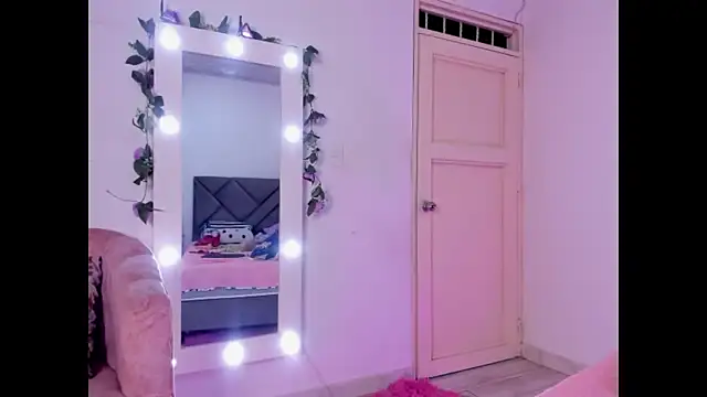 kazumikyoo7 online show from October 31, 2025, 1:17 am