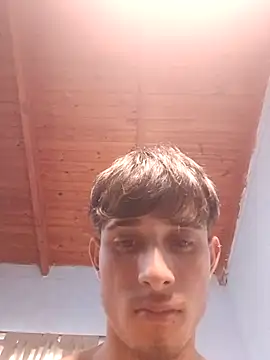 matiatr1112 online show from April 15, 2026, 9:15 pm